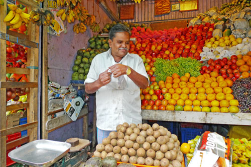 Fruit Vendor in Kodaikanal